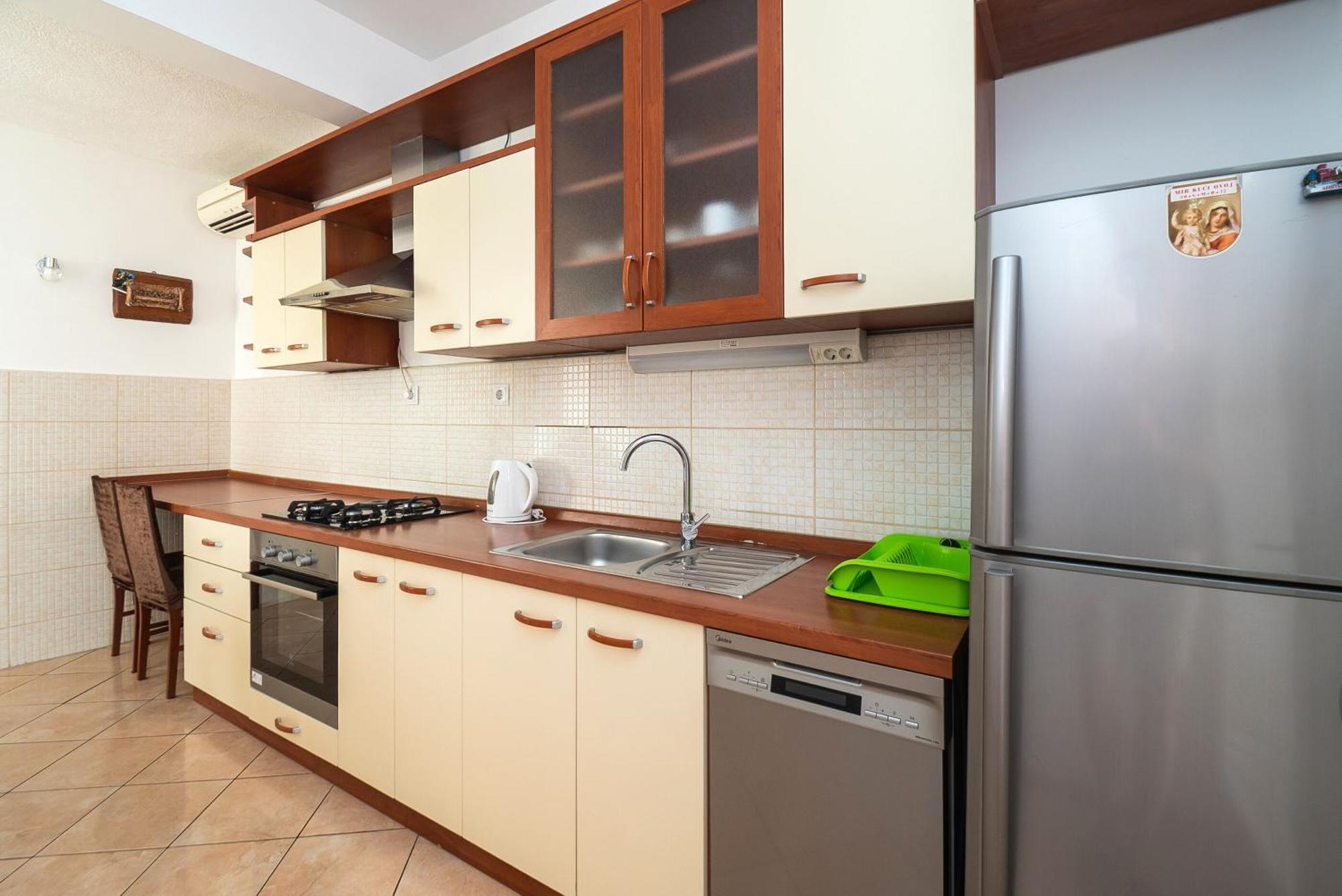 Apartments Polly Primosten Luaran gambar