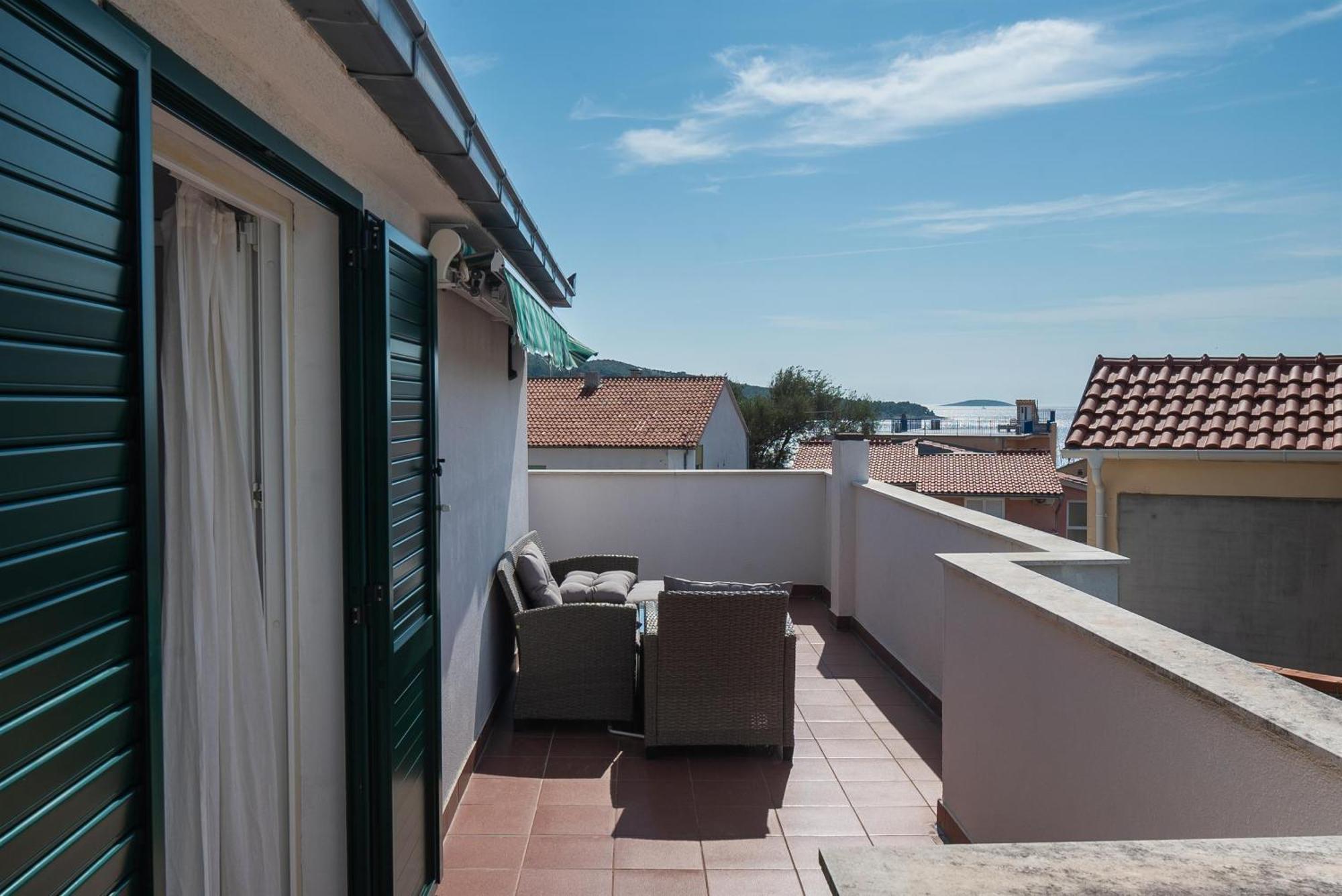 Apartments Polly Primosten Luaran gambar