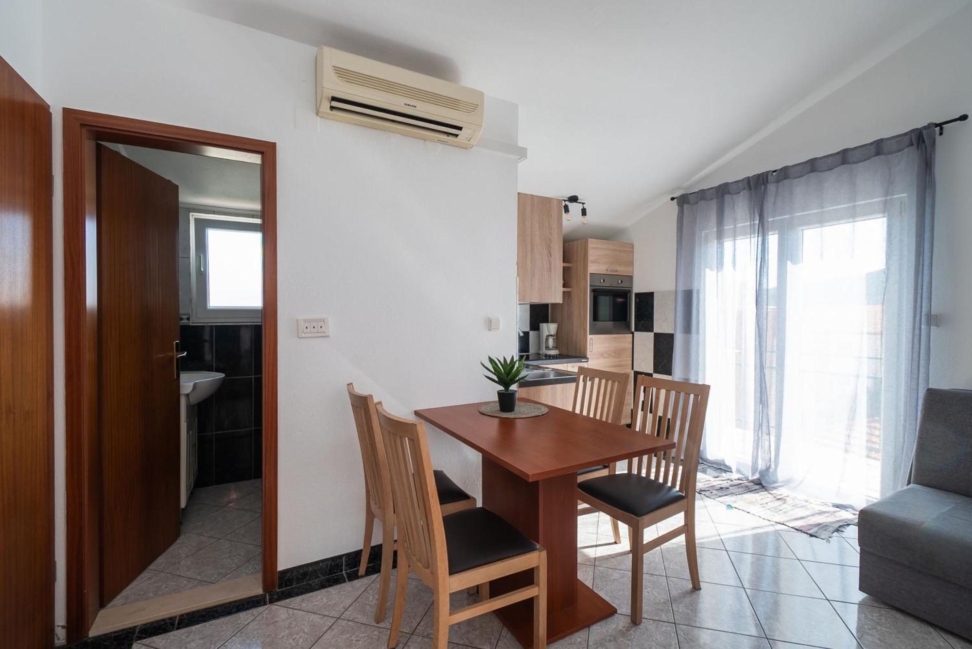 Apartments Polly Primosten Luaran gambar