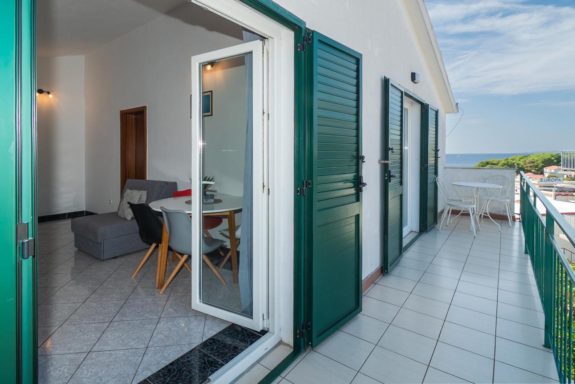 Apartments Polly Primosten Luaran gambar