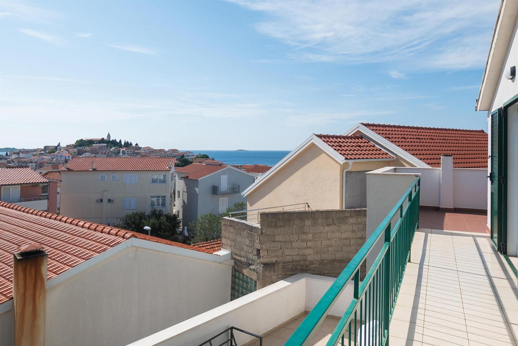 Apartments Polly Primosten Luaran gambar