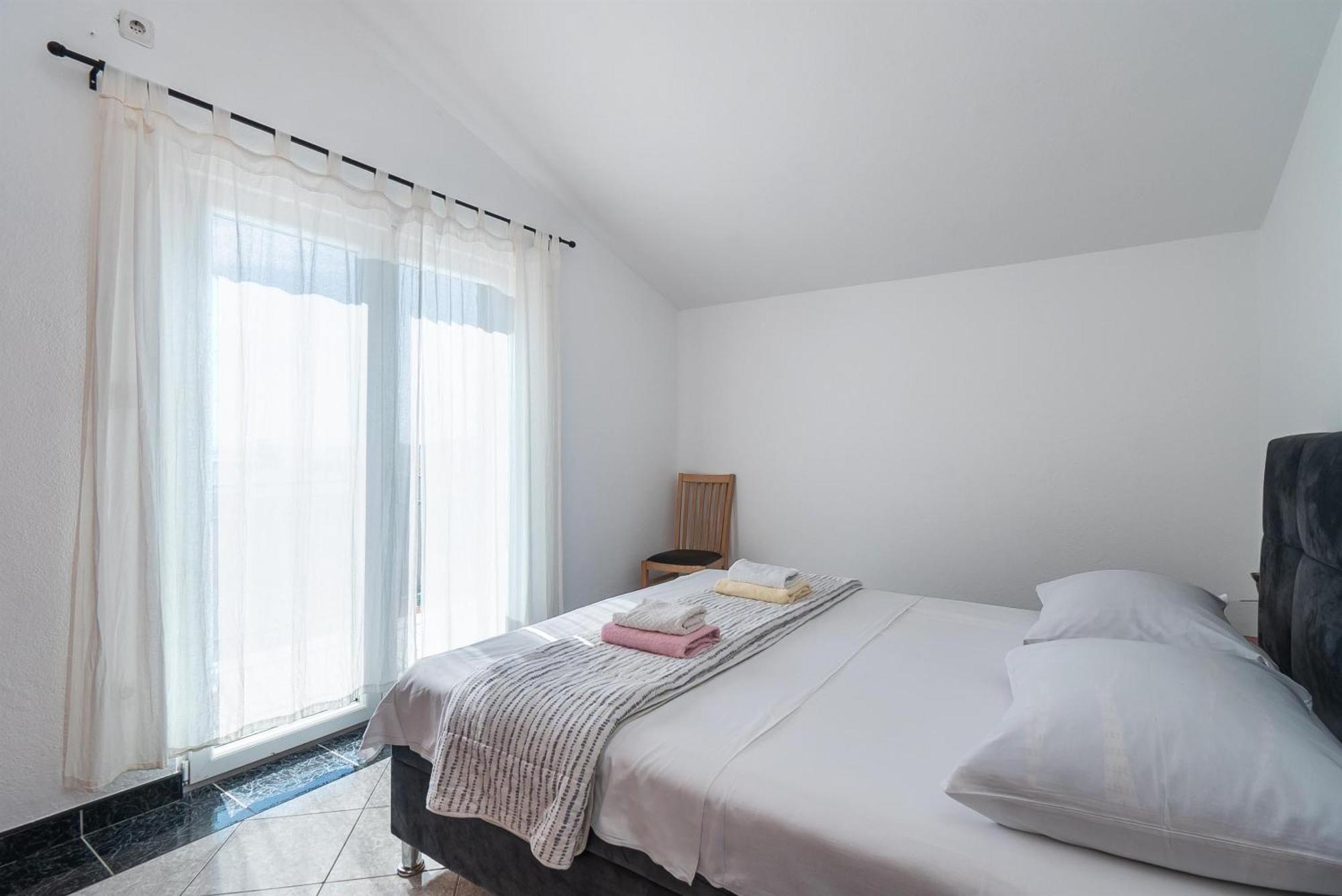 Apartments Polly Primosten Luaran gambar